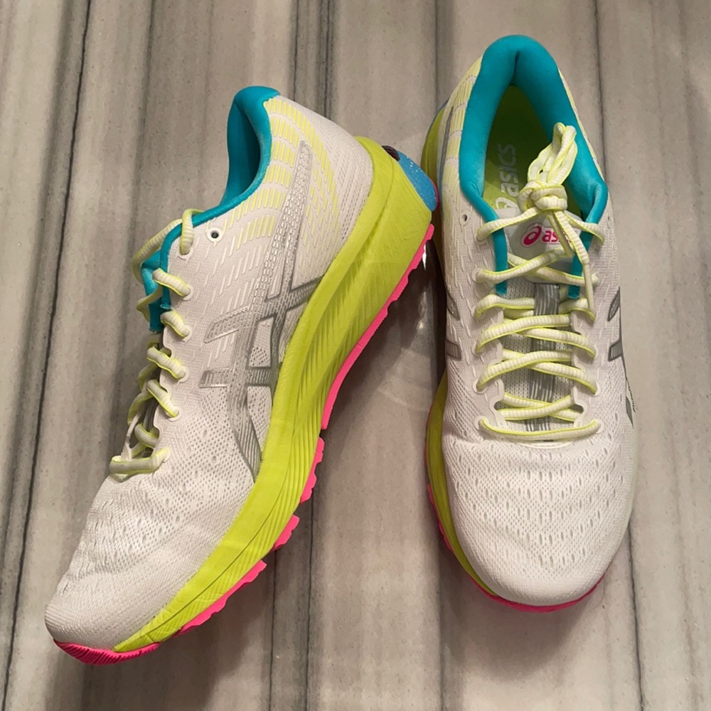 ASICS authentic Cumulus 21 Running Sneaker